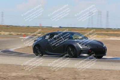 media/May-21-2023-BMW Club of San Diego (Sun) [[0790e7fdf9]]/Instructors/Grapevine/